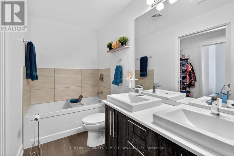 29039698/602-200-inlet-private/chatelaine-village/ottawa/ontario/K4A5H3_26