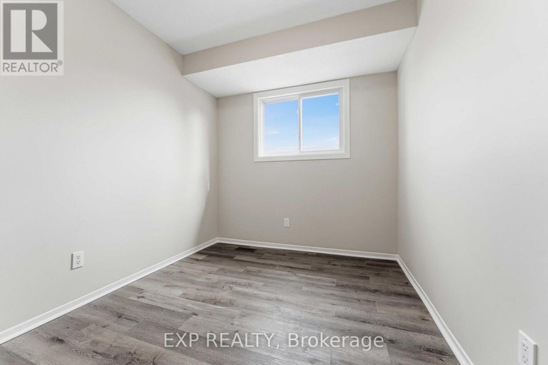 29456632/25-2659-pimlico-crescent/emerald-woodssawmill-creek/ottawa/ontario/K1T2A6_14