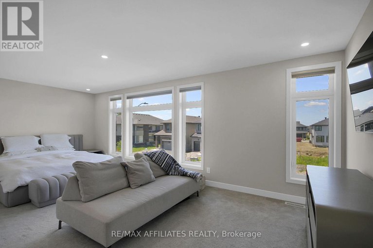 28564568/357-shoveler-grove/riverside-southgloucester-glen/ottawa/ontario/K4M1B2_21