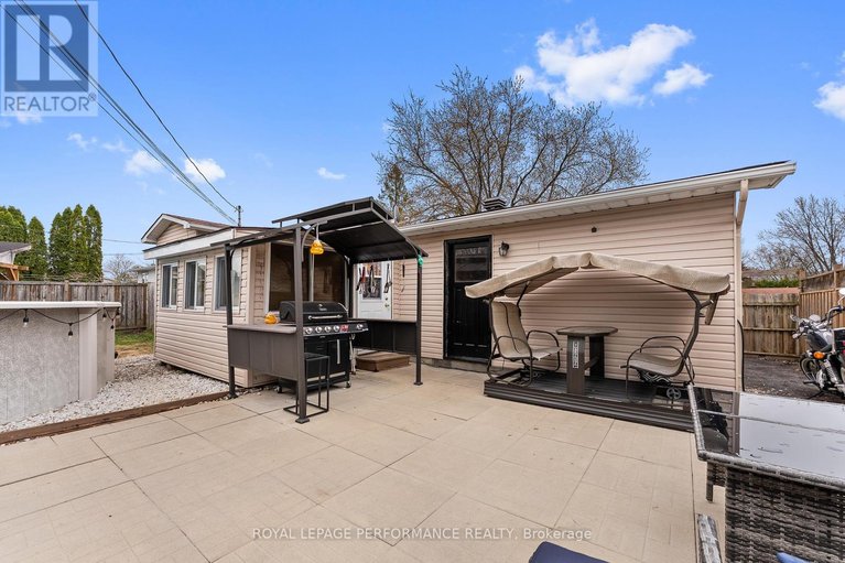 29688001/420-hatfield-crescent/bilberry-creekqueenswood-heights/ottawa/ontario/K1E1M8_28