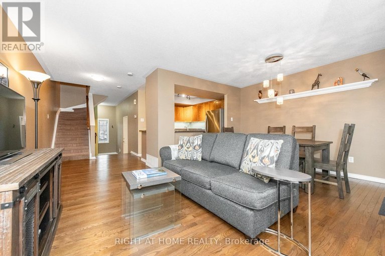 29615079/2034-p-avenue/eastway-gardensindustrial-park/ottawa/ontario/K1G6G7_17