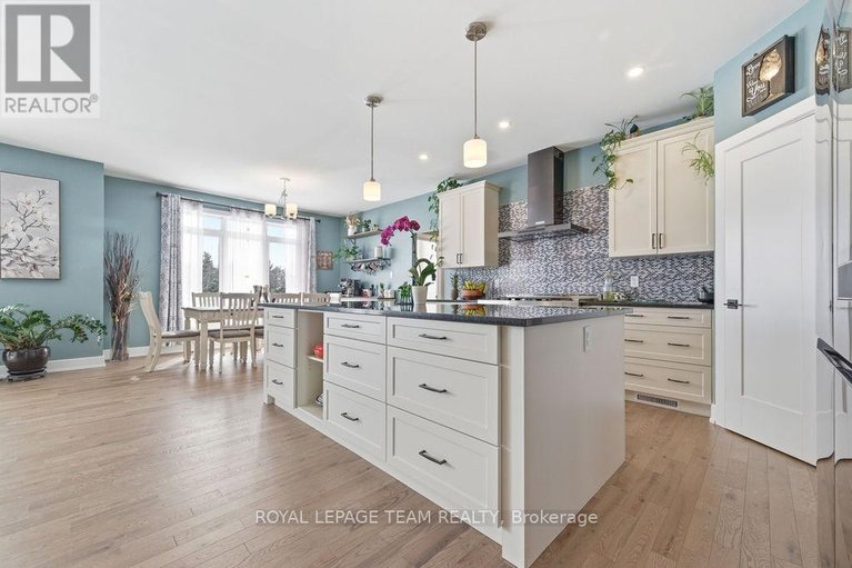 29486296/80-raymond-luhta-crescent/mcnabbraeside-twps/mcnabbraeside/ontario/K7S3G8_13