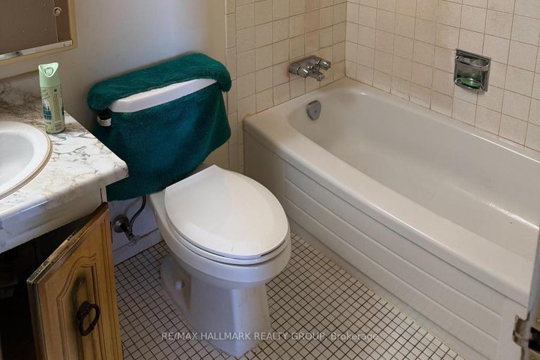 28963578/1007-665-bathgate-drive/carson-meadows/ottawa/ontario/K1K3Y4_12