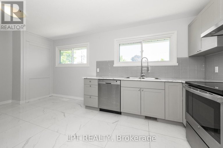28384629/5-attwood-crescent/city-viewskylinefisher-heightsparkwood-hills/ottawa/ontario/K2E5B1_13