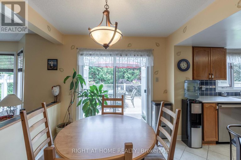 28541779/21-hime-crescent/hunt-club-park/ottawa/ontario/K1G4S1_8