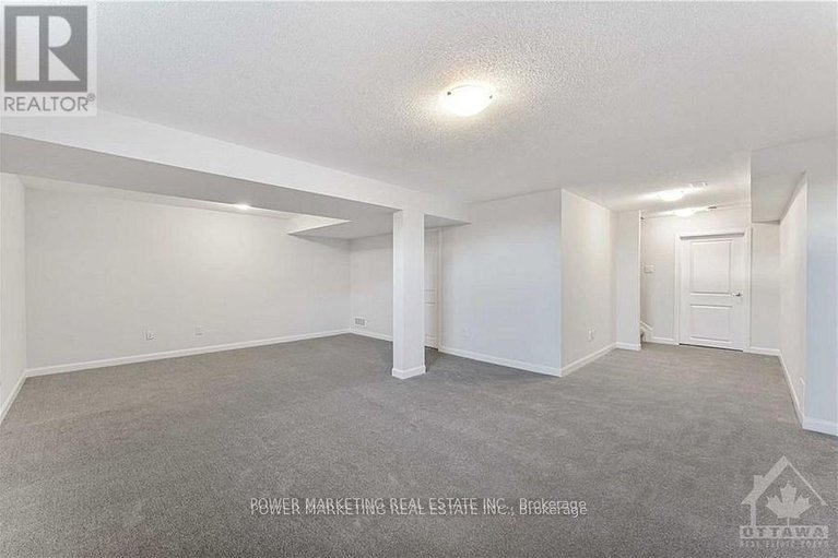 28896980/900-athenry-court/half-moon-bay/ottawa/ontario/K2J7C5_26