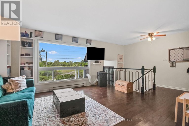 29566266/1f-banner-road/sheahan-estatestrend-village/ottawa/ontario/K2H8T3_10