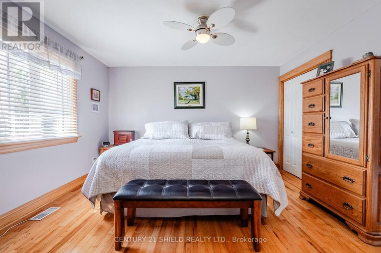 29038692/14215-county-rd-2-highway/south-stormont-osnabruck-twp/south-stormont/ontario/K0C1M0_26