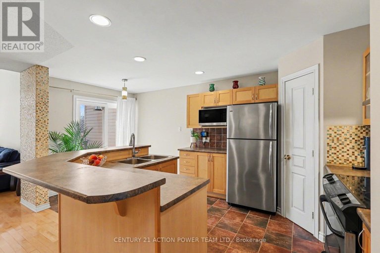 29659460/2066-melette-crescent/avalon-east/ottawa/ontario/K4A4X2_16