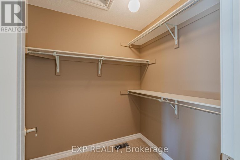 29051359/3308-riverset-crescent/half-moon-bay/ottawa/ontario/K2J0S2_33