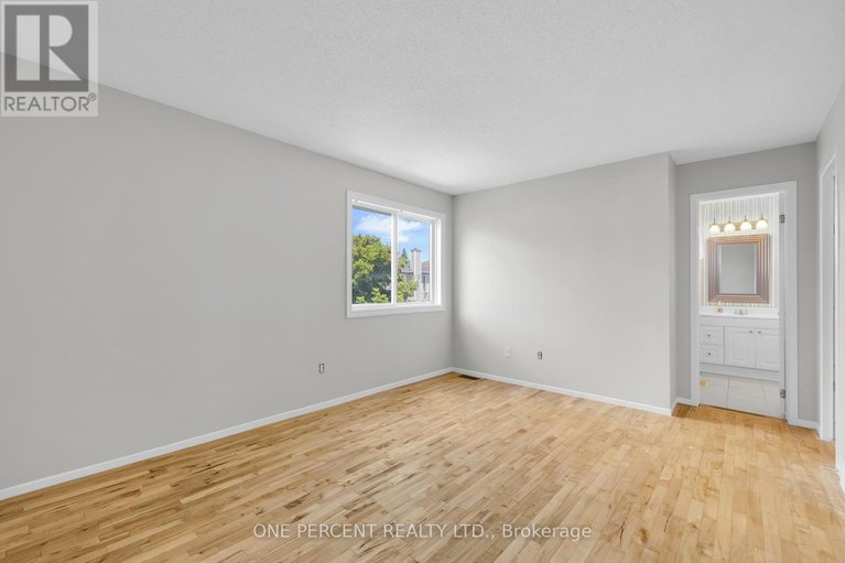 28940710/28-chickasaw-crescent/bridlewood/ottawa/ontario/K2M1M4_16