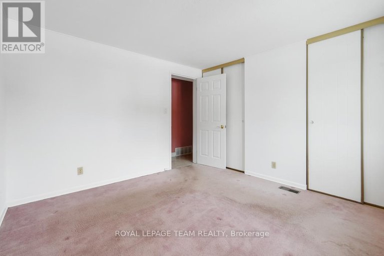 29514787/15-overlake-drive/borden-farmstewart-farmcarleton-heightsparkwood-hills/ottawa/ontario/K2E5V2_24