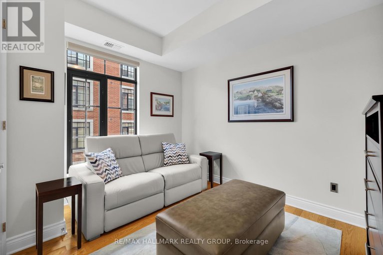 28485623/604-327-breezehill-avenue-s/west-centre-town/ottawa/ontario/K1Y1R6_26