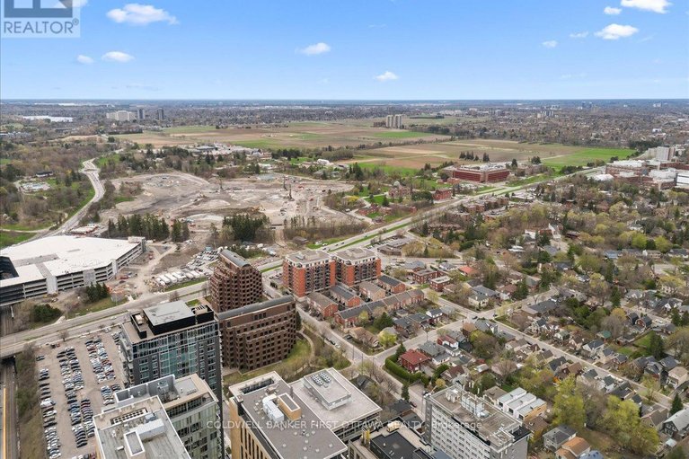 29690359/308-100-champagne-avenue/west-centre-town/ottawa/ontario/K1S4P4_37