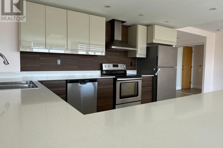 29442866/1209-2760-carousel-crescent/emerald-woodssawmill-creek/ottawa/ontario/K1T2N4_6