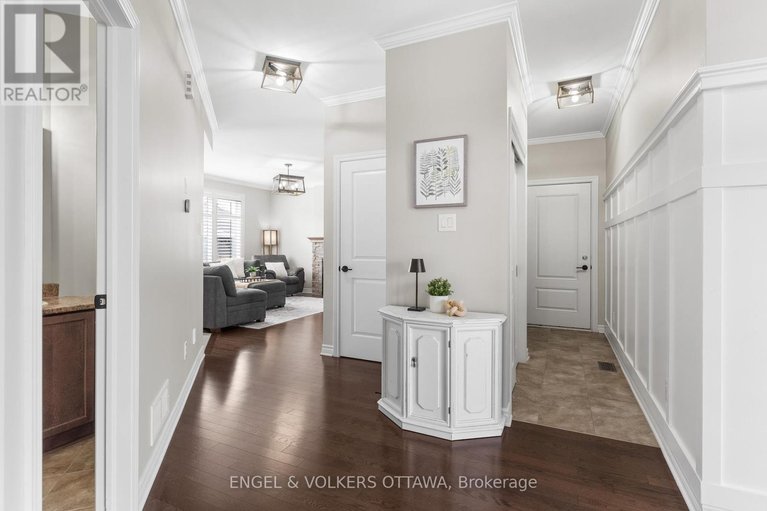 29651114/56-settlement-lane/village-of-russell/russell/ontario/K4R0A4_19