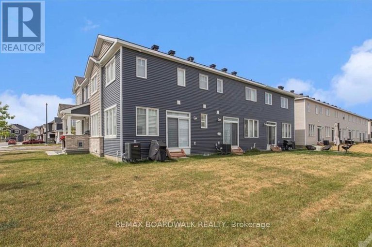 29433241/741-derreen-avenue/stittsville-north/ottawa/ontario/K2S2Y9_21