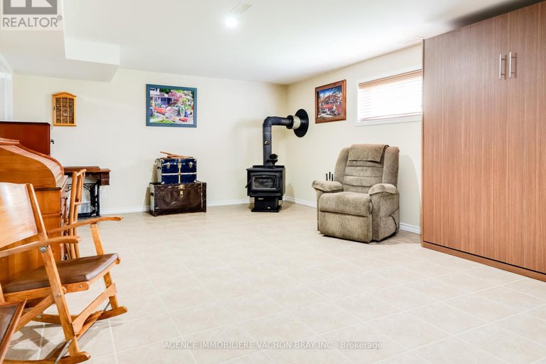 28793859/18668-concession-2-road/north-glengarry-kenyon-twp/north-glengarry/ontario/K0C1B0_28