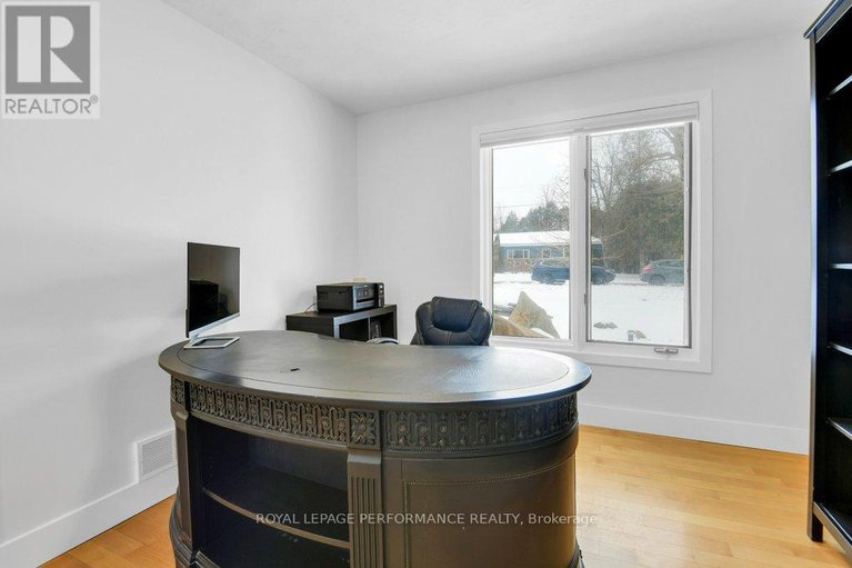 28347895/6099-james-bell-drive/manotick-south-to-roger-stevens/ottawa/ontario/K4M1B3_15
