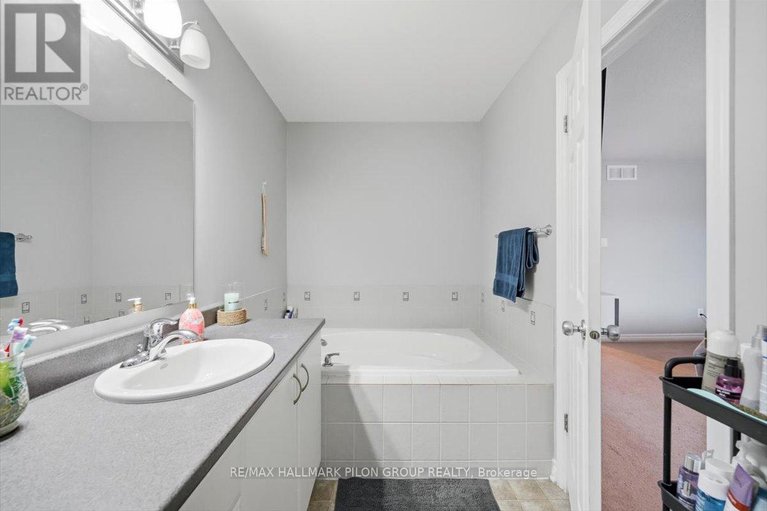 29233596/504-allegro-way/avalon-east/ottawa/ontario/K4A0H6_15