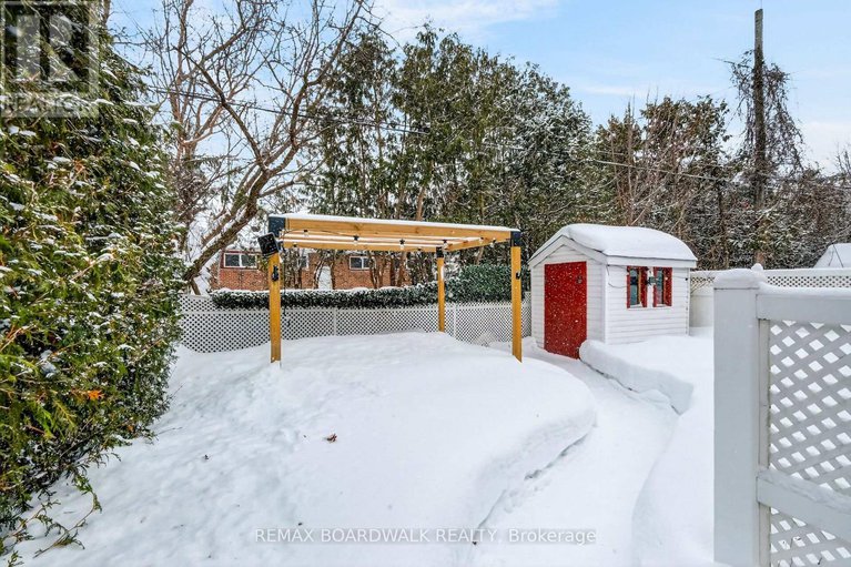 29402322/2462-tupper-avenue/hawthorne-meadows/ottawa/ontario/K1G1G7_45