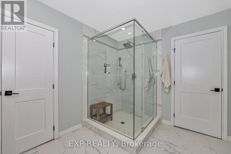 28756282/936-blythdale-road/mckellar-heightsglabar-park/ottawa/ontario/K2A3N6_16
