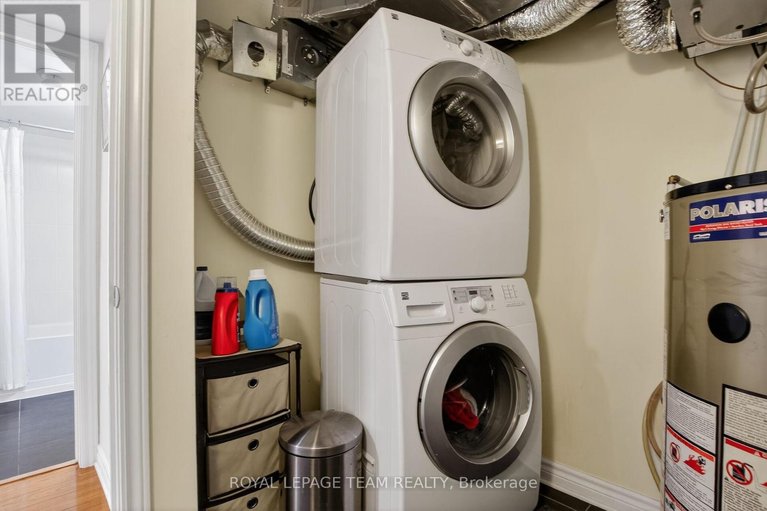 29588178/130a-lindenshade-drive/strandherd/ottawa/ontario/K2J5R5_27