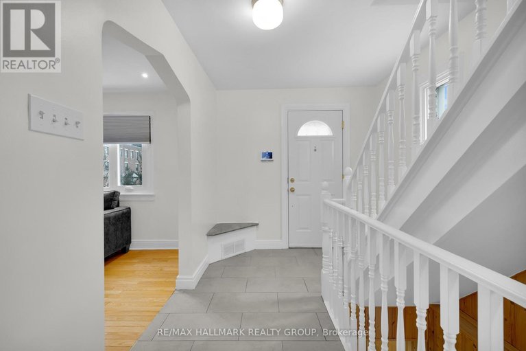 29461993/162-loretta-avenue-n/hintonburg/ottawa/ontario/K1Y2J8_2