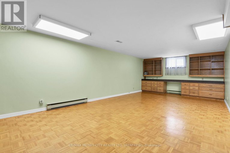 29410189/128-burns-drive/mcnabbraeside-twps/mcnabbraeside/ontario/K0A1G0_30