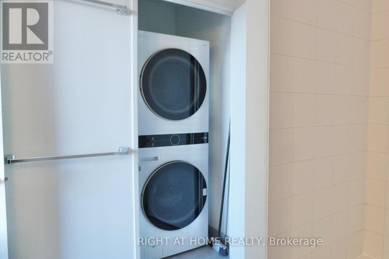 29501976/904-383-cumberland-street/lower-townbyward-market/ottawa/ontario/K1N1J7_17