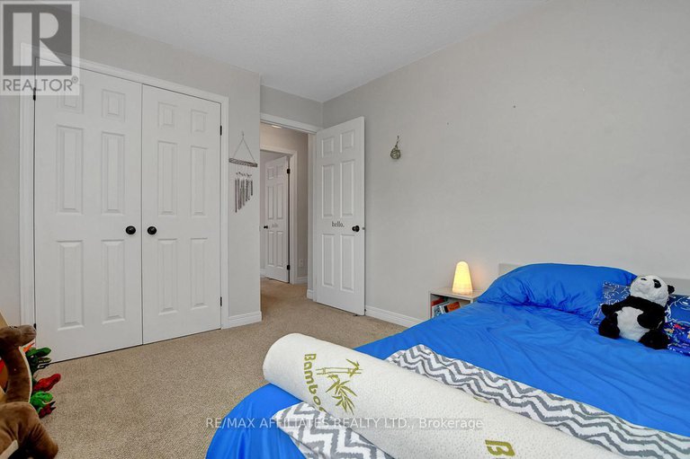 28483640/31-spur-avenue/bridlewood/ottawa/ontario/K2M2R9_37