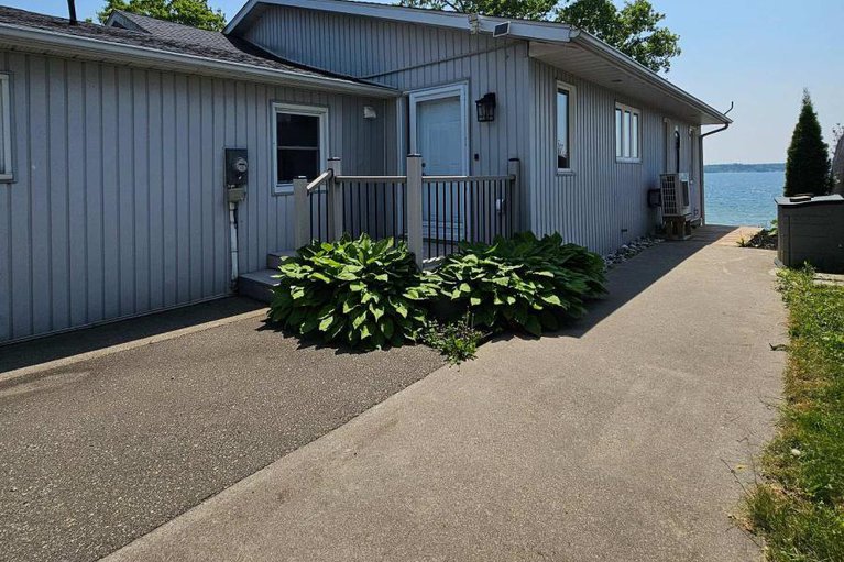 28010647/1529-myers-point/augusta-twp/augusta/ontario/K0E1T0_1