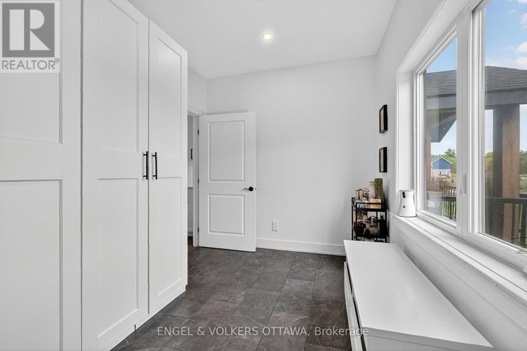 29591806/57-paul-a-bertrand-drive/mcnabbraeside-twps/mcnabbraeside/ontario/K7S3G8_29