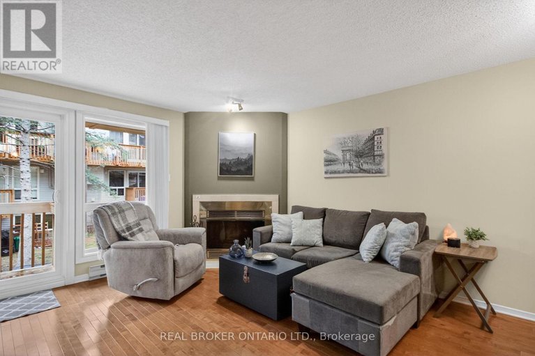 29593388/418-briston-private/hunt-club-park/ottawa/ontario/K1G5R4_5