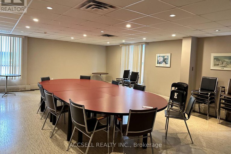 29123640/1785-frobisher-lane-n/riverview-park/ottawa/ontario/K1G3T7_19