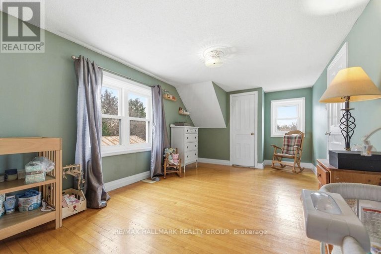 29645048/50-poole-street/mcnabbraeside-twps/mcnabbraeside/ontario/K7S1J2_28