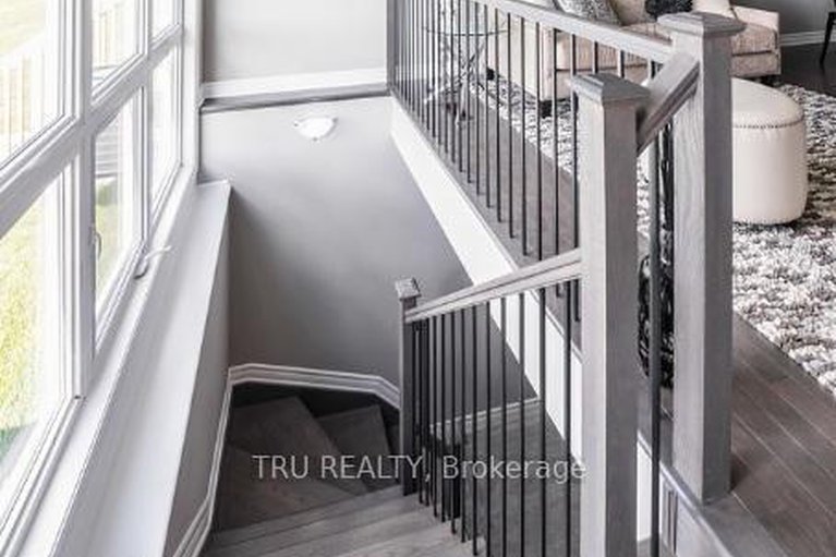 29298216/38-billings-avenue-w/iroquois/south-dundas/ontario/K0E1K0_16