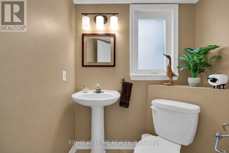 29682194/4162-wolfe-point-way/riverside-southgloucester-glen/ottawa/ontario/K1V1P5_7