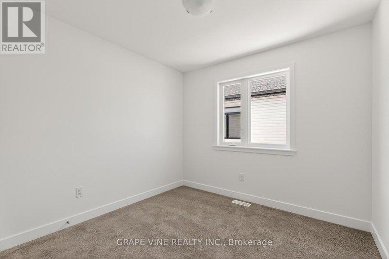 29432307/543-tahoe-heights/leitrim/ottawa/ontario/K1T0W1_30