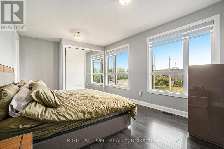 28794756/17-rideau-heights-drive/rideau-heightsrideau-river/ottawa/ontario/K2E7A7_28