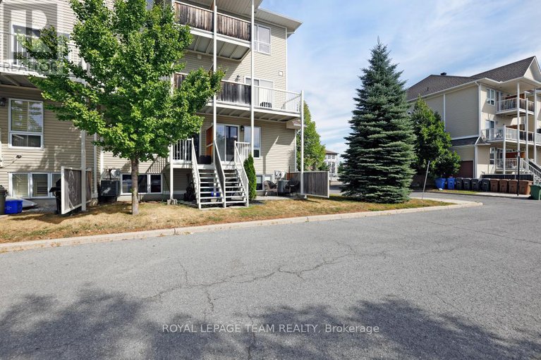 28754800/a-560-chapman-mills-drive/strandherd/ottawa/ontario/K2J3V2_39