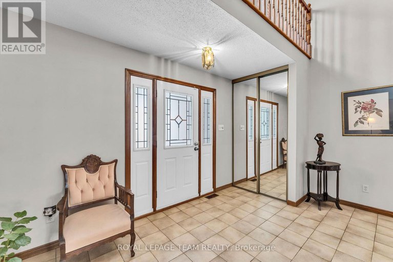 29341434/1409-mory-street/emerald-woodssawmill-creek/ottawa/ontario/K1T1C8_5