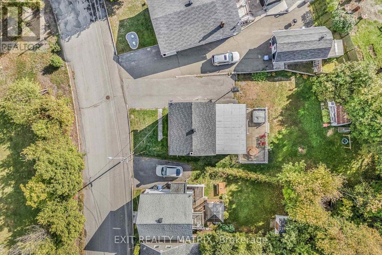 28914095/965-marston-street/lorignal/champlain/ontario/K0B1K0_33