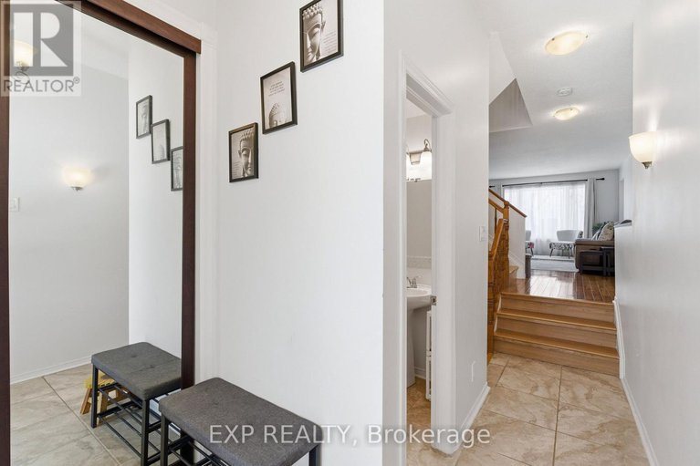 29423088/92-stonebriar-drive/centrepointe/ottawa/ontario/K2G5Y1_3