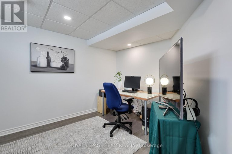 29354960/7-manorgate-place/craig-henrywoodvale/ottawa/ontario/K2G6L3_45