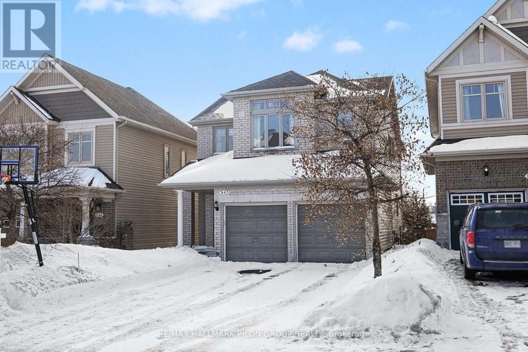 29445572/845-contour-street/mer-bleuebradley-estatesanderson-park/ottawa/ontario/K1W0G6_4