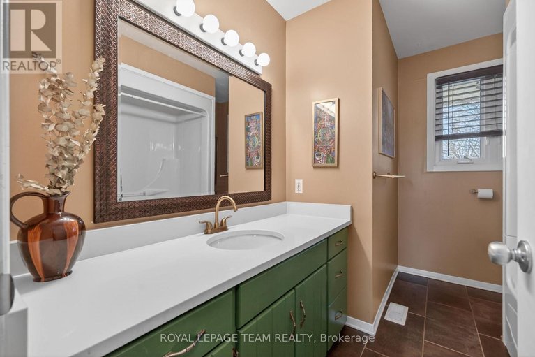 29630491/105-fortune-street/richmond/ottawa/ontario/K0A2Z0_24