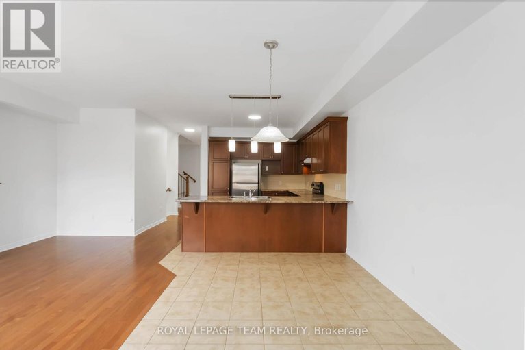 28462668/349-sweetflag-street/longfields/ottawa/ontario/K2J5A3_11