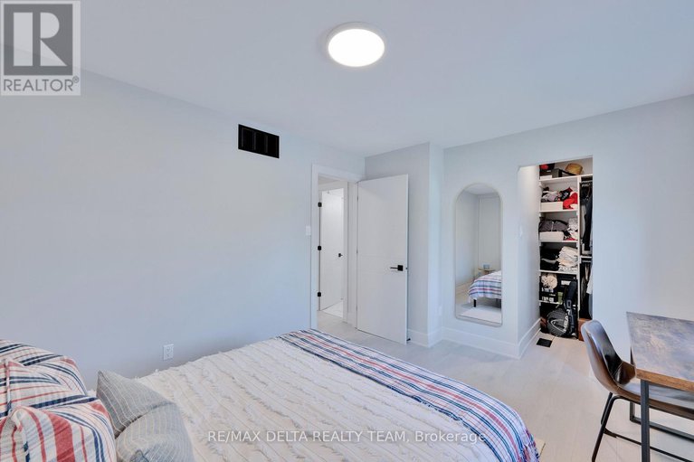 28875474/2556-gravelle-crescent/blackburn-hamlet/ottawa/ontario/K1B3A3_34