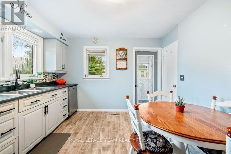 28525897/5466-county-8-road/south-dundas-williamsburgh-twp/south-dundas/ontario/K0C1X0_6